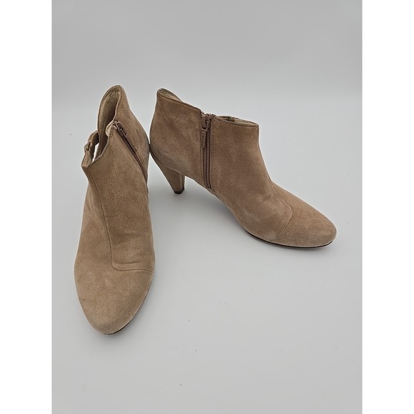 Tsubo Shoes - Tsubo Beige Suede Leather Zip Ankle Boots Womens Size 6.5 Style 1002528-Mink